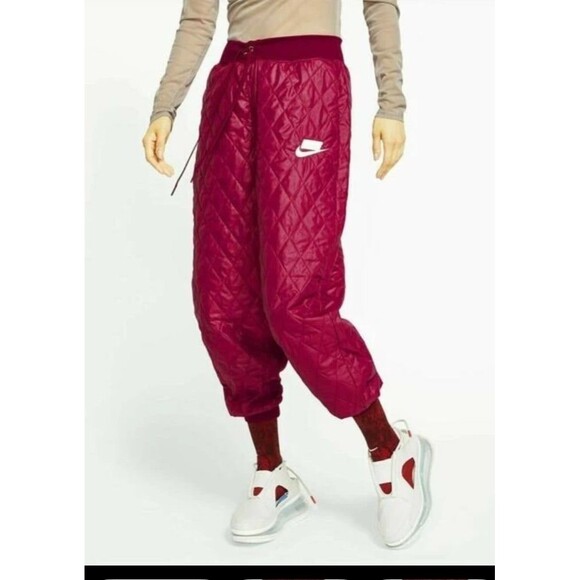 NWT Nike Quilted Sportswear Loose Fit Quilted Pants Women's Size XS Red Berry - Picture 1 of 7